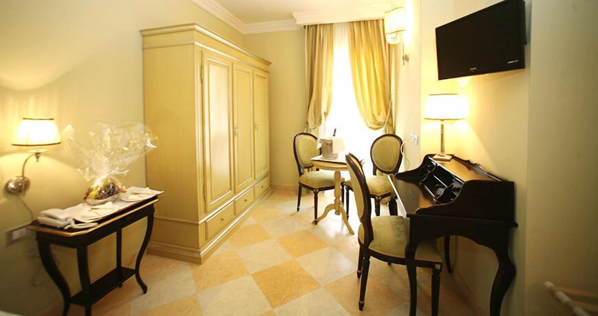 Palace Hotel В'єсте Екстер'єр фото
