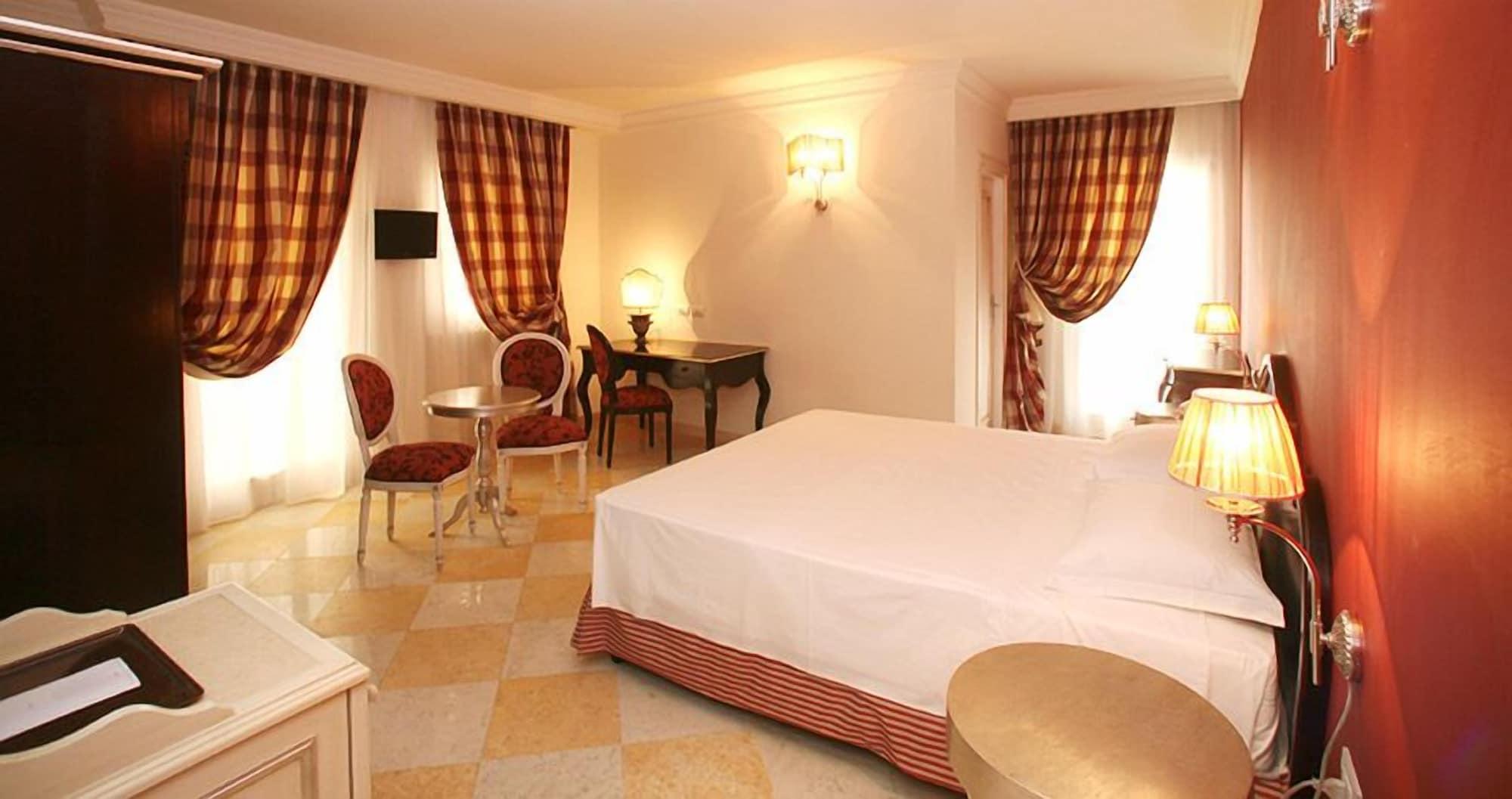 Palace Hotel В'єсте Екстер'єр фото