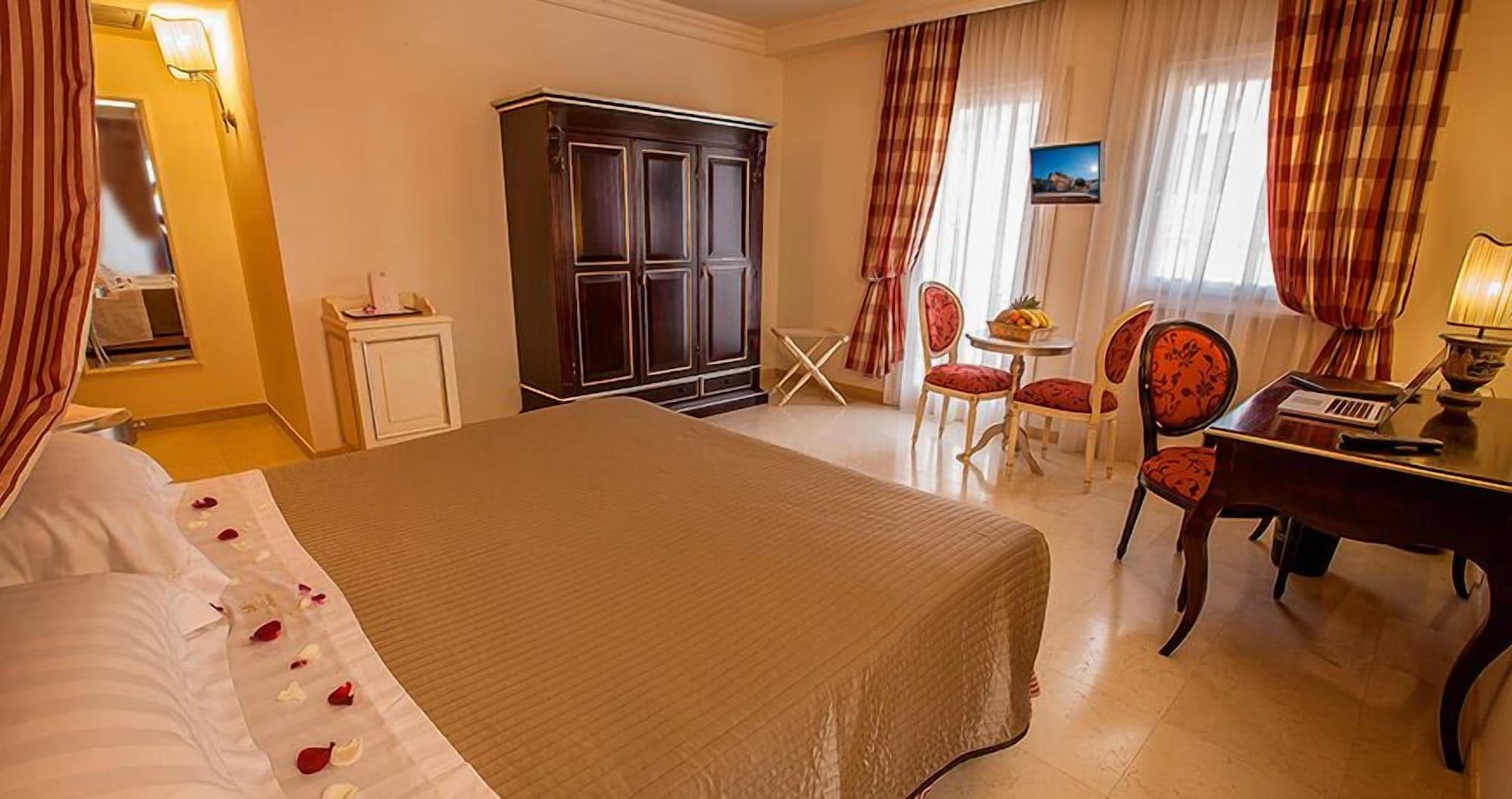 Palace Hotel В'єсте Екстер'єр фото