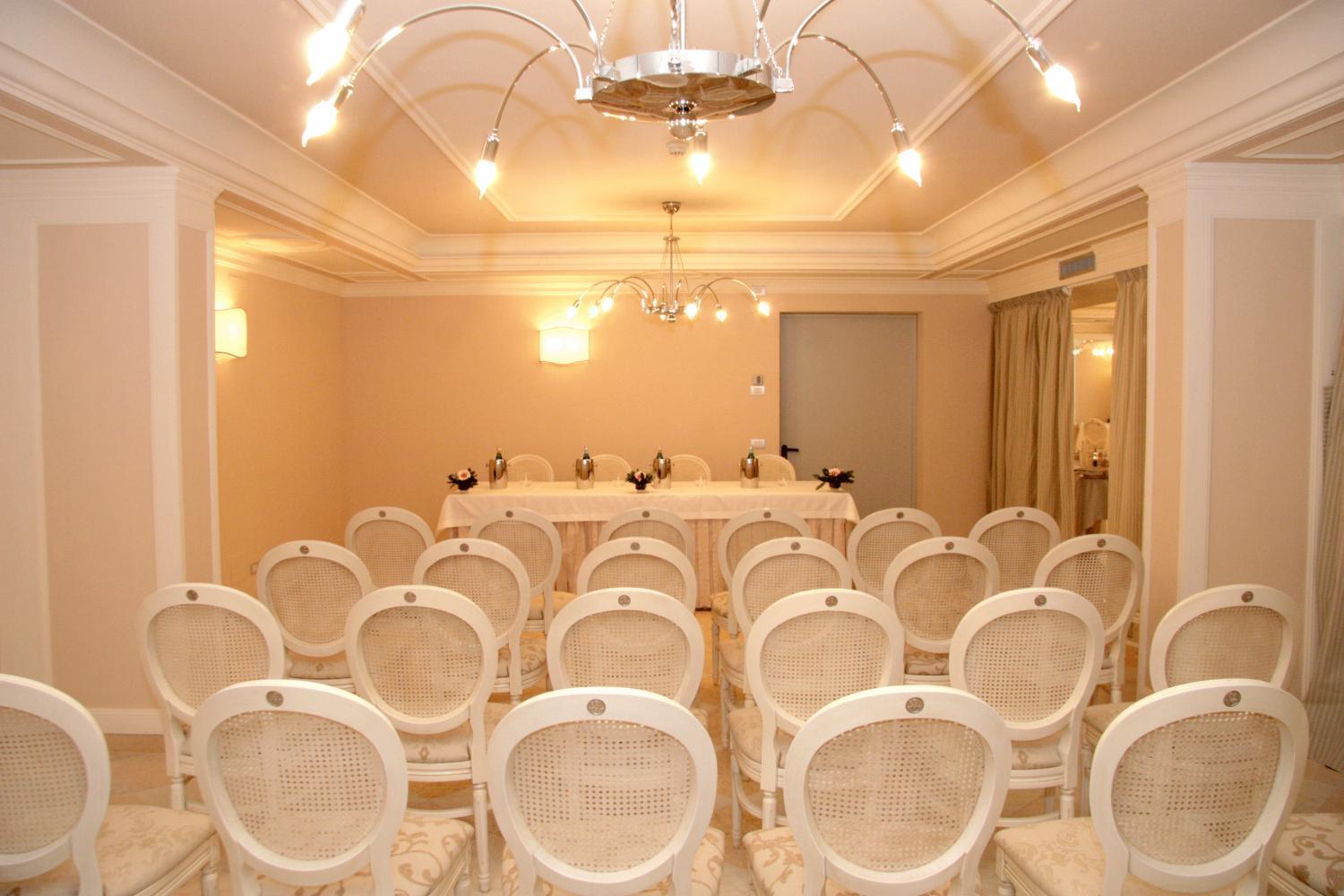 Palace Hotel В'єсте Екстер'єр фото