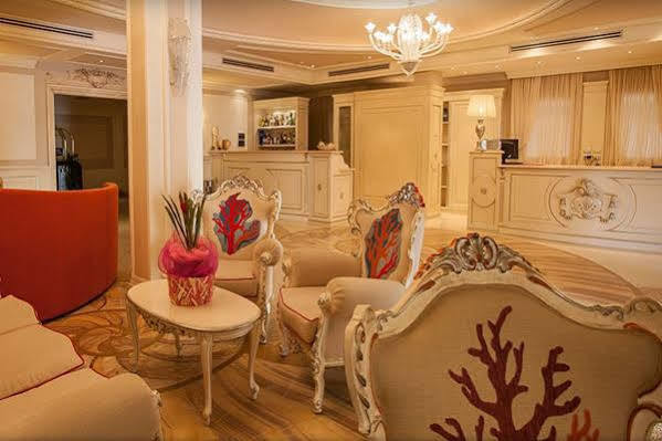 Palace Hotel В'єсте Екстер'єр фото