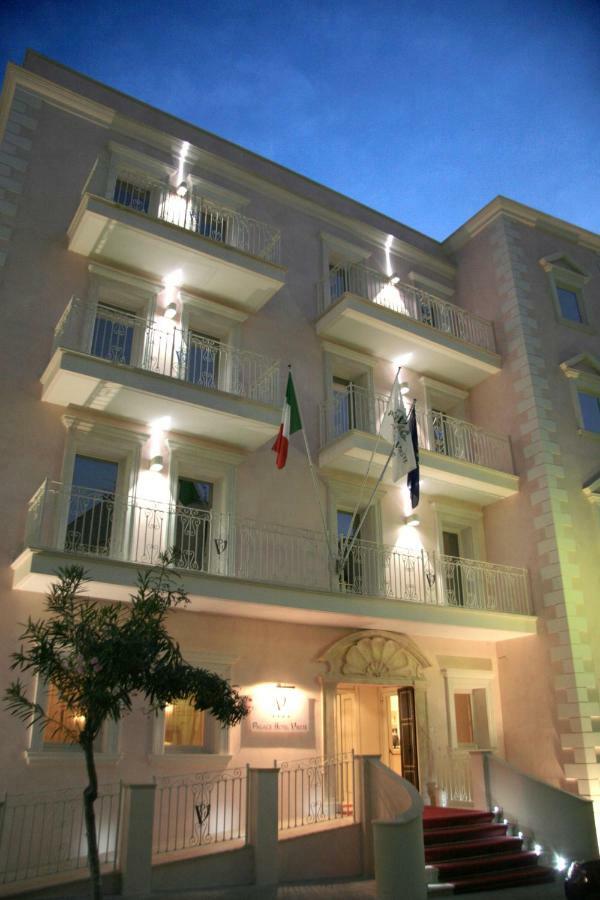 Palace Hotel В'єсте Екстер'єр фото